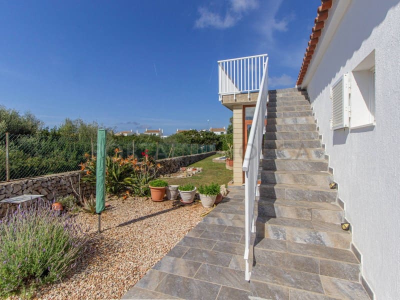 3 makuuhuone Huvila myytävänä paikassa Binidali mukana uima-altaan 
autotalli - 1 150 000 € (Ref: 9806390)