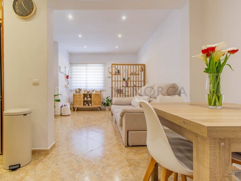 Piso de 2 habitaciones en Es Castell en venta - 299.500 € (Ref: 9806391)