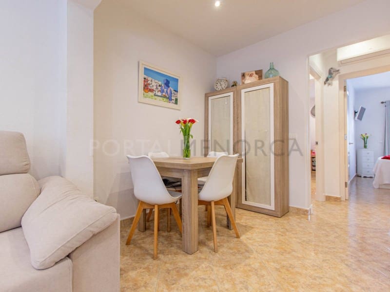 Piso de 2 habitaciones en Es Castell en venta - 299.500 € (Ref: 9806391)