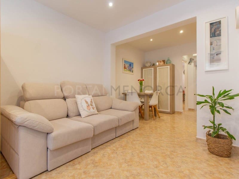 Piso de 2 habitaciones en Es Castell en venta - 299.500 € (Ref: 9806391)