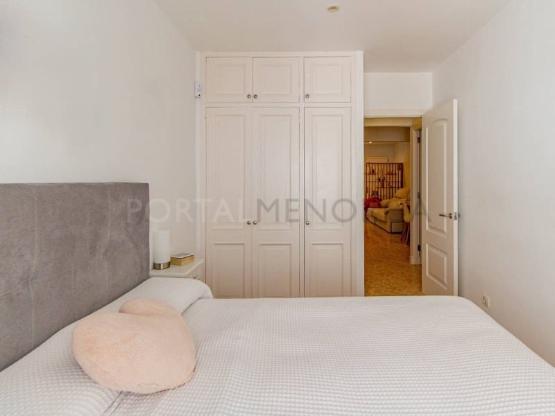 Piso de 2 habitaciones en Es Castell en venta - 299.500 € (Ref: 9806391)