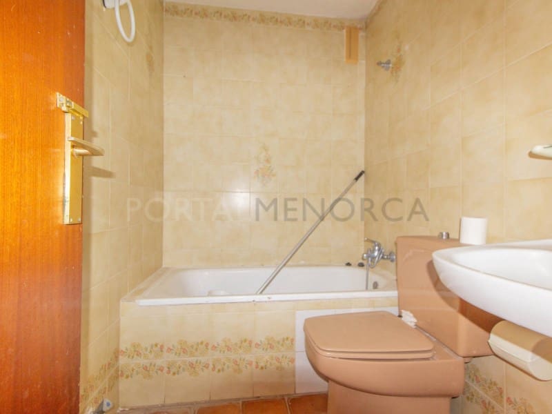 1 bedroom Flat for sale in Es Castell - € 190,000 (Ref: 9811485)
