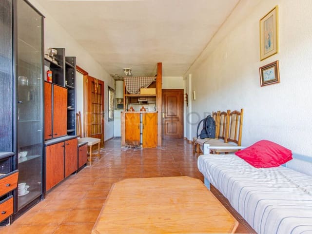 1 sovrum Lägenhet till salu i Es Castell - 190 000 € (Ref: 9811485)