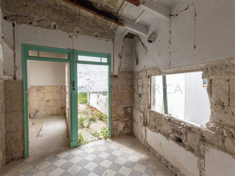 4 makuuhuone Omakotitalo myytävänä paikassa Mahon / Mao - 590 000 € (Ref: 9822699)