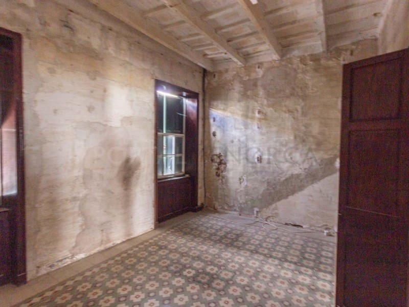 4 makuuhuone Omakotitalo myytävänä paikassa Mahon / Mao - 590 000 € (Ref: 9822699)