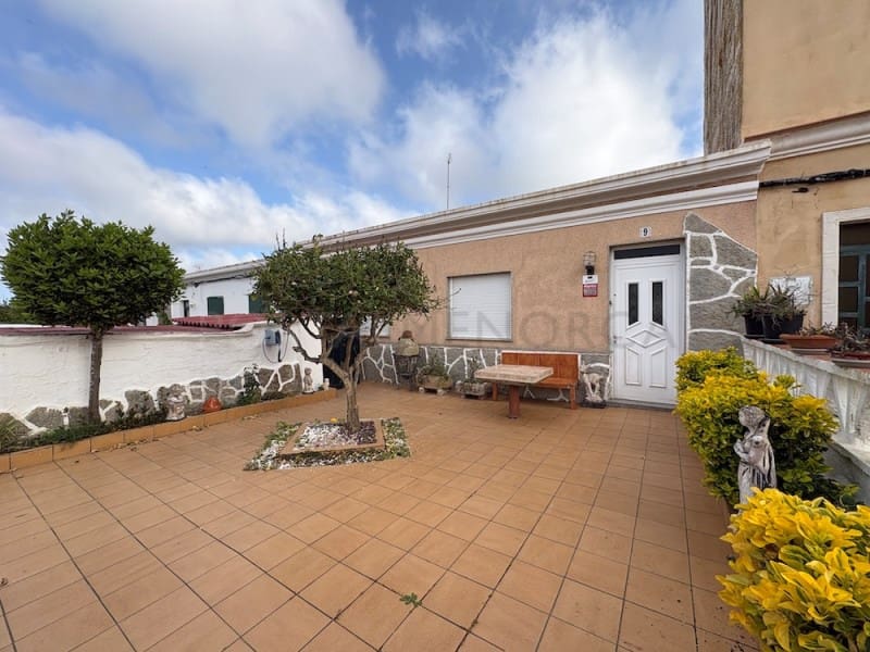 3 slaapkamer Huis te koop in Mahon / Mao - € 375.000 (Ref: 9833754)