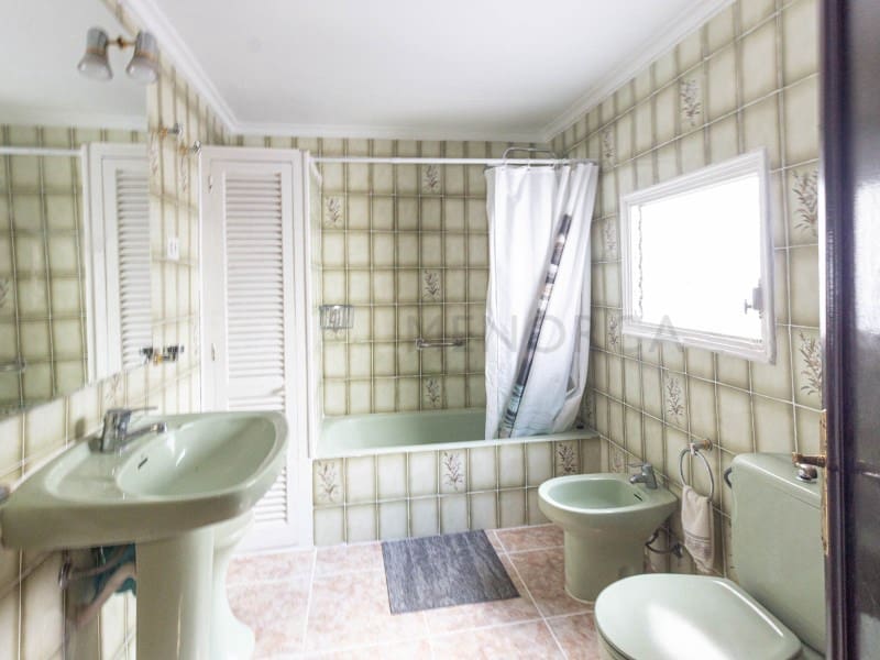 3 slaapkamer Huis te koop in Mahon / Mao - € 375.000 (Ref: 9833754)