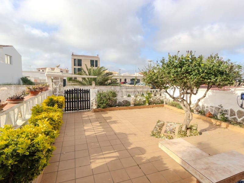 3 slaapkamer Huis te koop in Mahon / Mao - € 375.000 (Ref: 9833754)