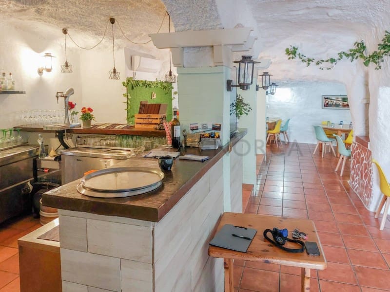 Restaurant/Bar for sale in Es Castell - € 1,200,000 (Ref: 9839357)