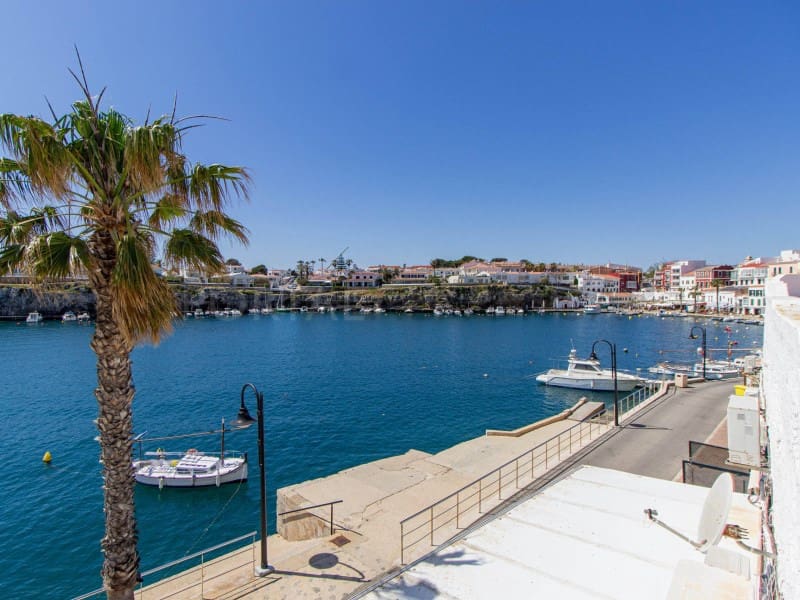 Restaurant/Bar for sale in Es Castell - € 1,200,000 (Ref: 9839357)