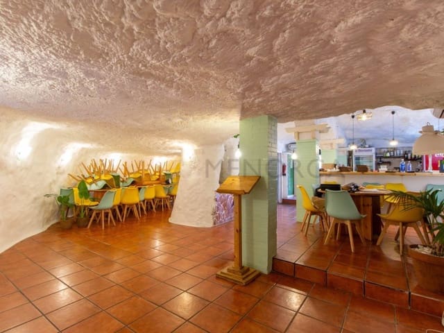 Bar/Restaurant zu verkaufen in Es Castell - 1.200.000 € (Ref: 9839357)