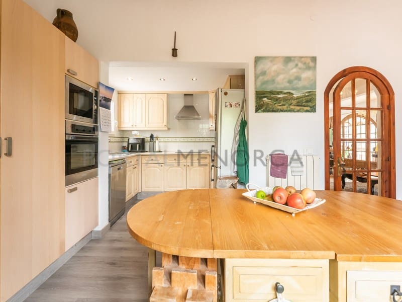 2 bedroom Villa for sale in Trebaluger with pool garage - € 699,000 (Ref: 9839358)