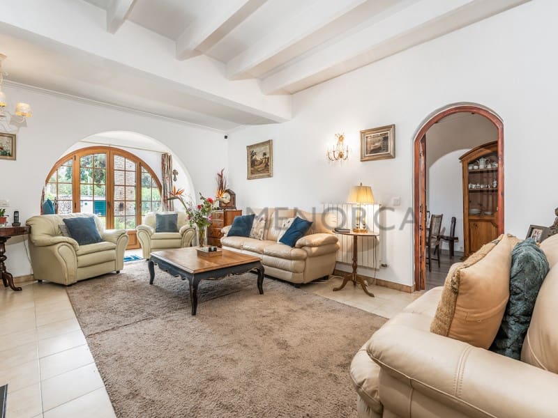 2 bedroom Villa for sale in Trebaluger with pool garage - € 699,000 (Ref: 9839358)