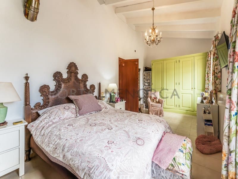2 bedroom Villa for sale in Trebaluger with pool garage - € 699,000 (Ref: 9839358)