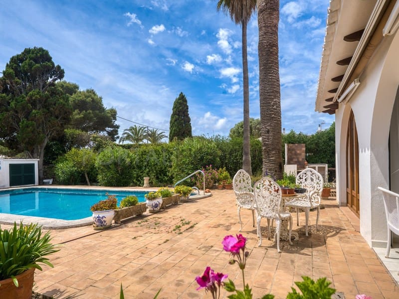 2 bedroom Villa for sale in Trebaluger with pool garage - € 699,000 (Ref: 9839358)