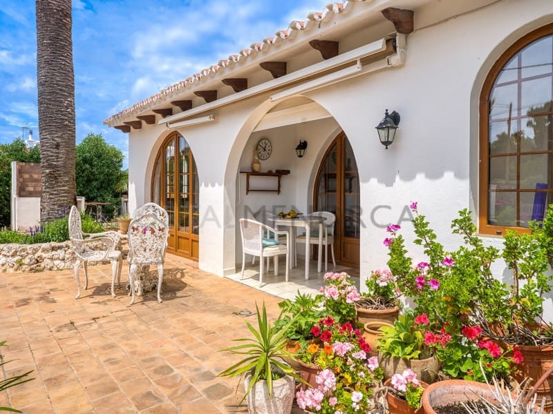 2 bedroom Villa for sale in Trebaluger with pool garage - € 699,000 (Ref: 9839358)