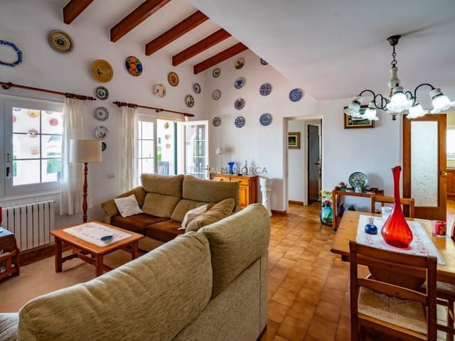 4 soveværelse Villa til salg i Binibeca, San Luis / Sant Lluís - € 745.000 (Ref: 9849499)