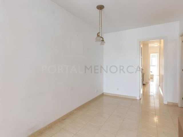 3 soveværelse Lejlighed til salg i Mahón / Maó - € 350.000 (Ref: 9855352)
