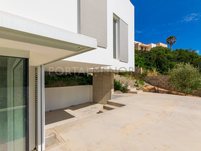 4 slaapkamer Villa te koop in Cala Llonga met zwembad - € 1.248.000 (Ref: 9859884)