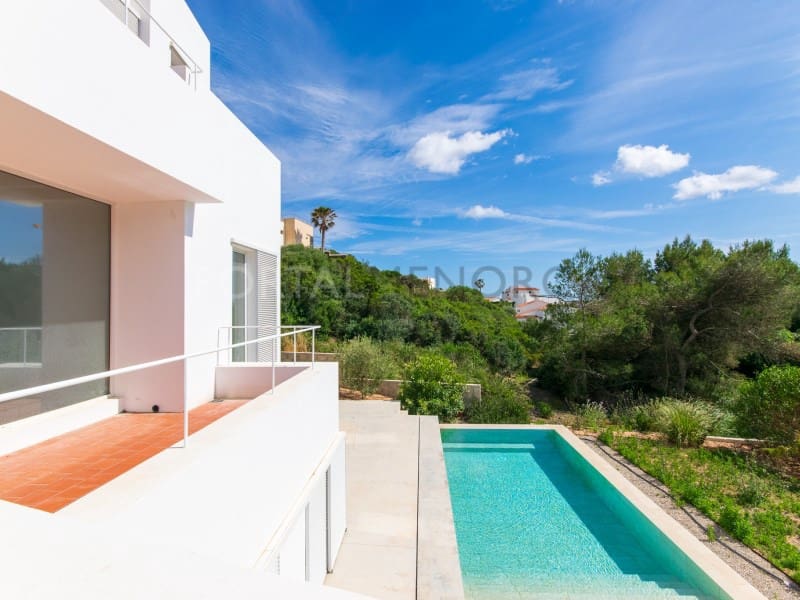 4 slaapkamer Villa te koop in Cala Llonga met zwembad - € 1.248.000 (Ref: 9859885)