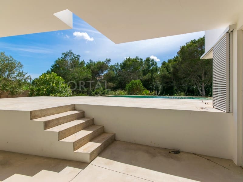 4 slaapkamer Villa te koop in Cala Llonga met zwembad - € 1.248.000 (Ref: 9859885)