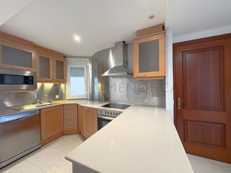 4 bedroom Flat for sale in Mahon / Mao - € 620,000 (Ref: 9880790)
