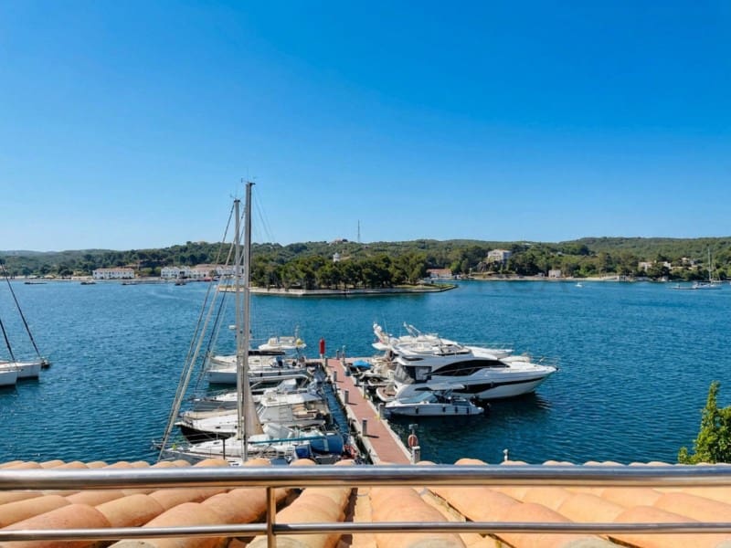 4 bedroom Flat for sale in Mahon / Mao - € 620,000 (Ref: 9880790)