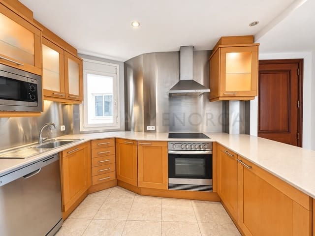 4 Zimmer Wohnung zu verkaufen in Mahón / Maó - 620.000 € (Ref: 9880790)