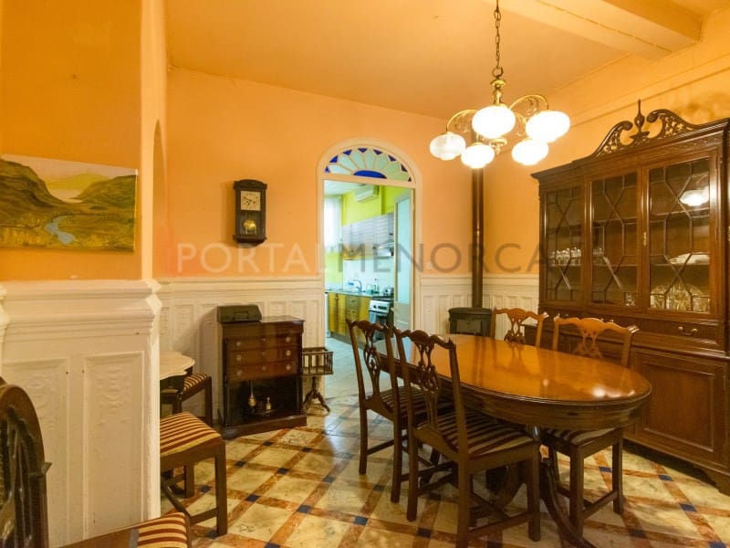 4 slaapkamer Huis te koop in Mahon / Mao - € 640.000 (Ref: 9887985)