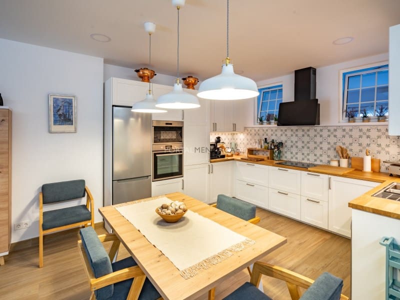 2 bedroom Flat for sale in Mahon / Mao - € 290,000 (Ref: 9890076)