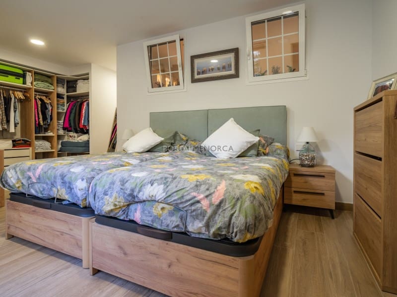 2 bedroom Flat for sale in Mahon / Mao - € 290,000 (Ref: 9890076)