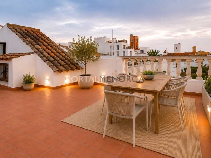 2 sovrum Lägenhet till salu i Mahon / Mao - 450 000 € (Ref: 9892459)