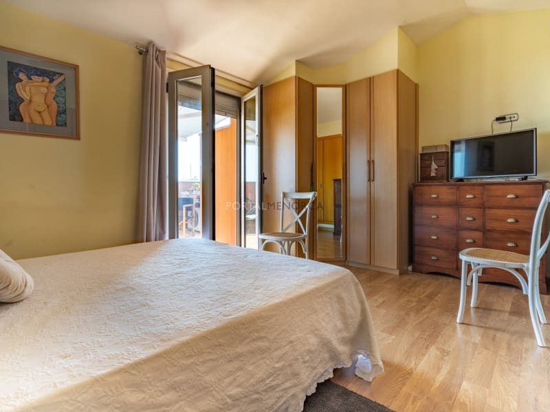 3 makuuhuone Asunto myytävänä paikassa Es Castell - 420 000 € (Ref: 9904291)