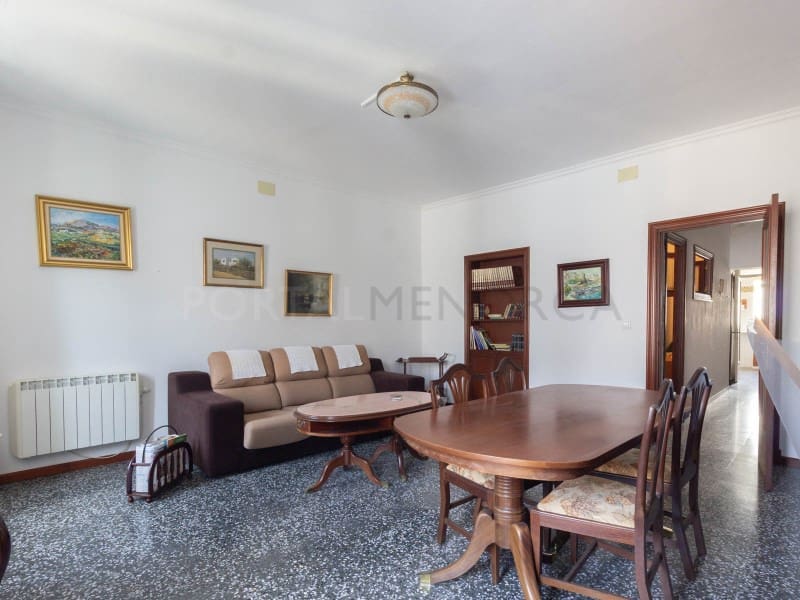 5 slaapkamer Huis te koop in Mahon / Mao - € 355.000 (Ref: 9915934)