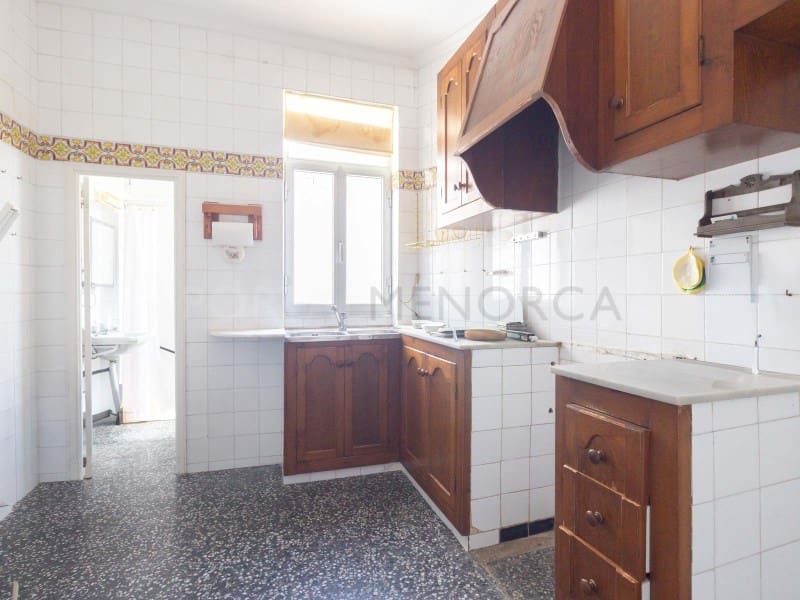 5 slaapkamer Huis te koop in Mahon / Mao - € 355.000 (Ref: 9915934)