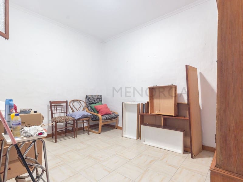5 slaapkamer Huis te koop in Mahon / Mao - € 355.000 (Ref: 9915934)