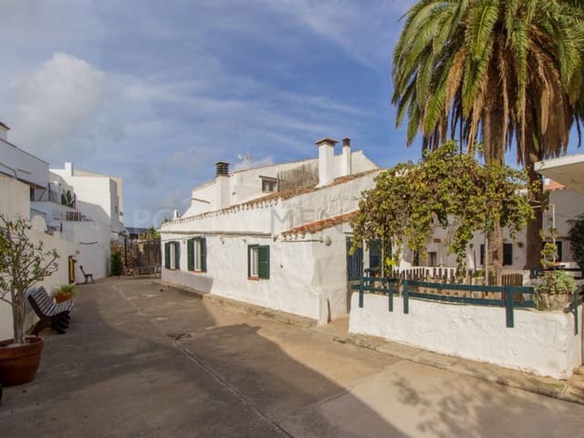 Pareado de 4 habitaciones en San Luis / Sant Lluís en venta con garaje - 590.000 € (Ref: 9924337)