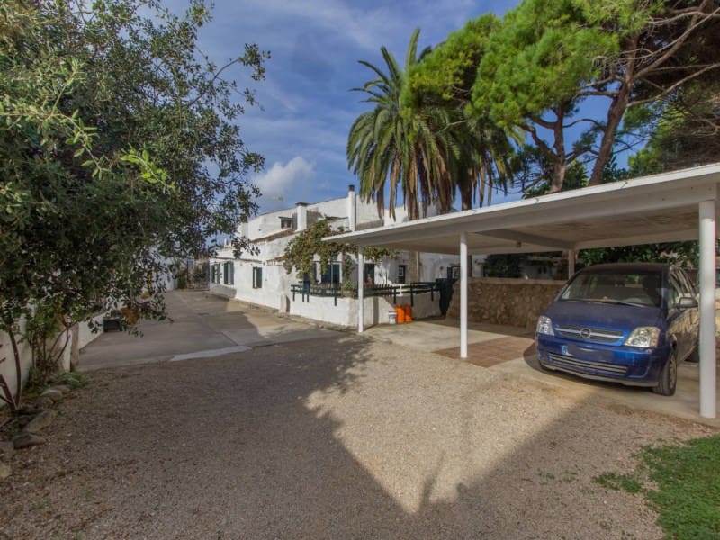 4 bedroom Semi-detached Villa for sale in San Luis / Sant Lluis with garage - € 590,000 (Ref: 9924337)