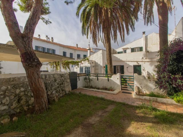 Pareado de 4 habitaciones en San Luis / Sant Lluís en venta con garaje - 590.000 € (Ref: 9924337)