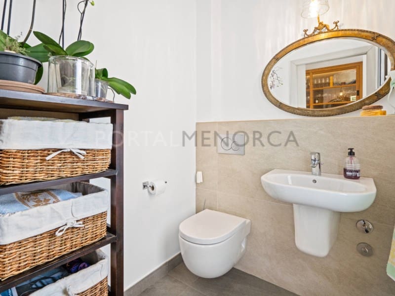 5 bedroom Villa for sale in Cala Blanca with garage - € 2,500,000 (Ref: 9930538)