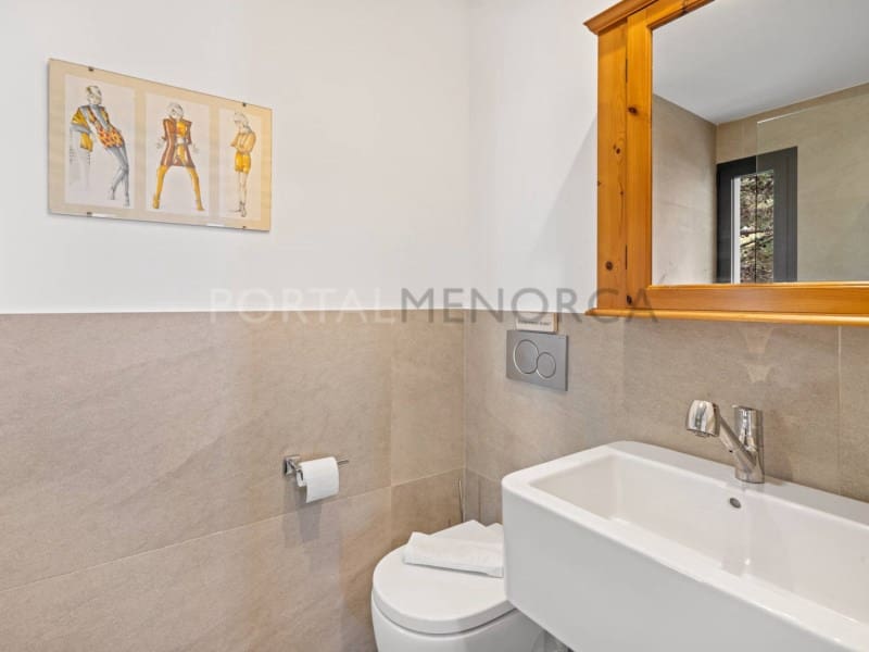 5 bedroom Villa for sale in Cala Blanca with garage - € 2,500,000 (Ref: 9930538)