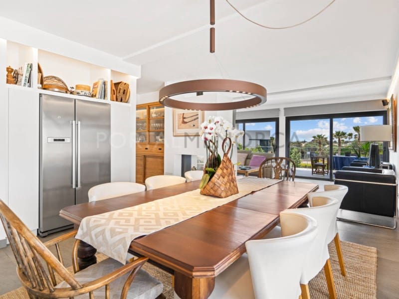 5 bedroom Villa for sale in Cala Blanca with garage - € 2,500,000 (Ref: 9930538)