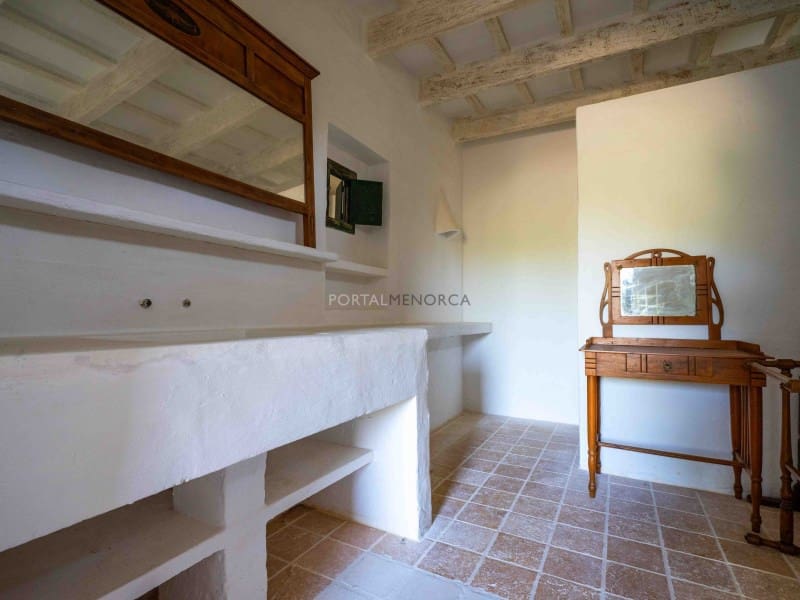 5 bedroom Finca/Country House for sale in Es Canutells - € 820,000 (Ref: 9936097)