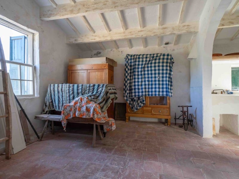 5 bedroom Finca/Country House for sale in Es Canutells - € 820,000 (Ref: 9936097)