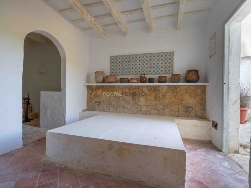 5 bedroom Finca/Country House for sale in Es Canutells - € 820,000 (Ref: 9936097)