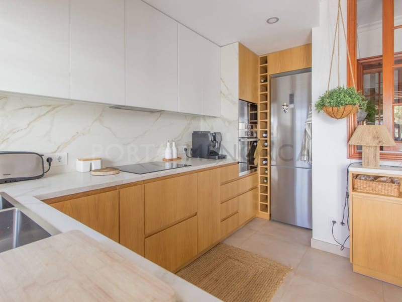 3 bedroom Penthouse for sale in Mahon / Mao with garage - € 700,000 (Ref: 9937883)