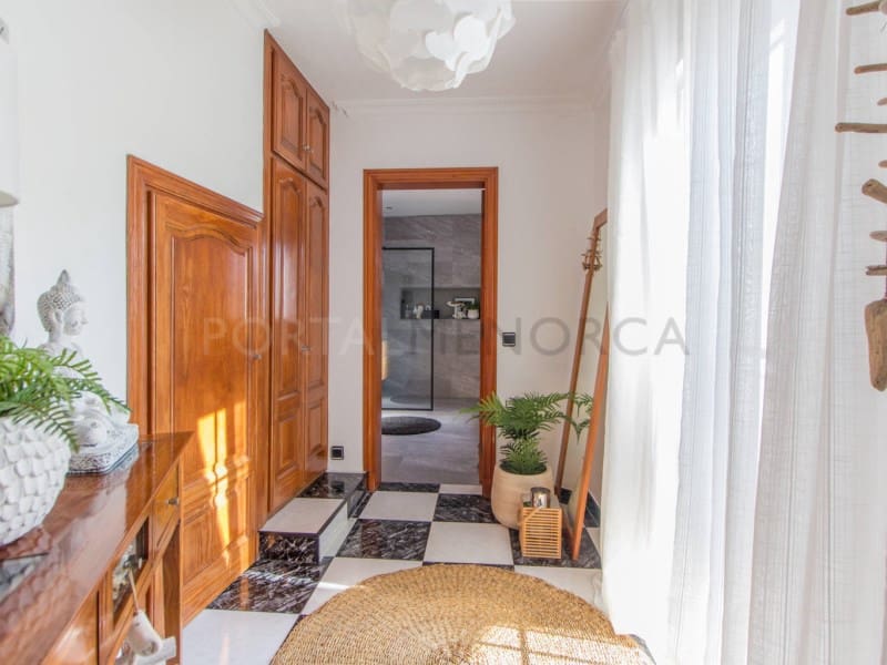 3 bedroom Penthouse for sale in Mahon / Mao with garage - € 700,000 (Ref: 9937883)