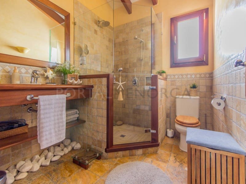 3 bedroom Penthouse for sale in Mahon / Mao with garage - € 700,000 (Ref: 9937883)