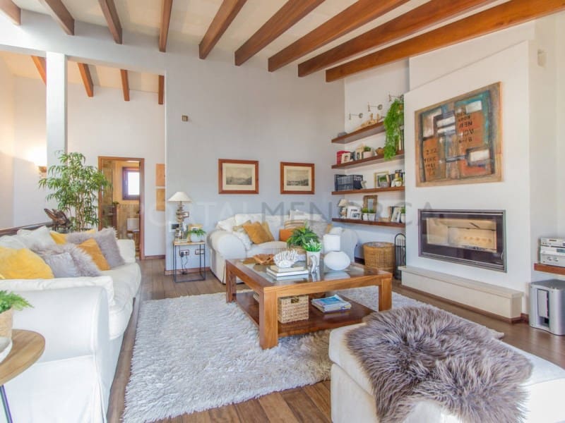 3 bedroom Penthouse for sale in Mahon / Mao with garage - € 700,000 (Ref: 9937883)