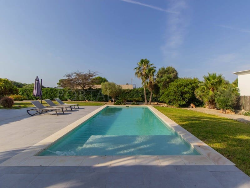 5 bedroom Villa for sale in San Luis / Sant Lluis with pool - € 1,990,000 (Ref: 9942048)